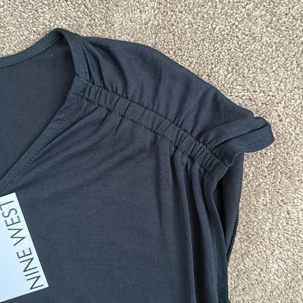 Nine West Short Sleeved V-Neck Ruched Detail Top - Picture 6 of 8